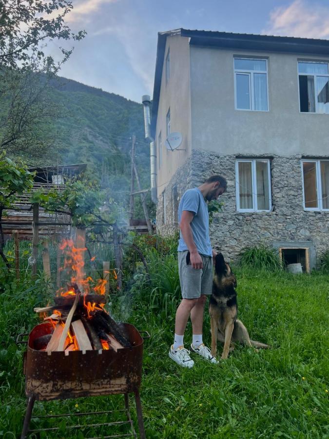 Barbara'S Eco-Cozy Guesthouse 메스티아 외부 사진